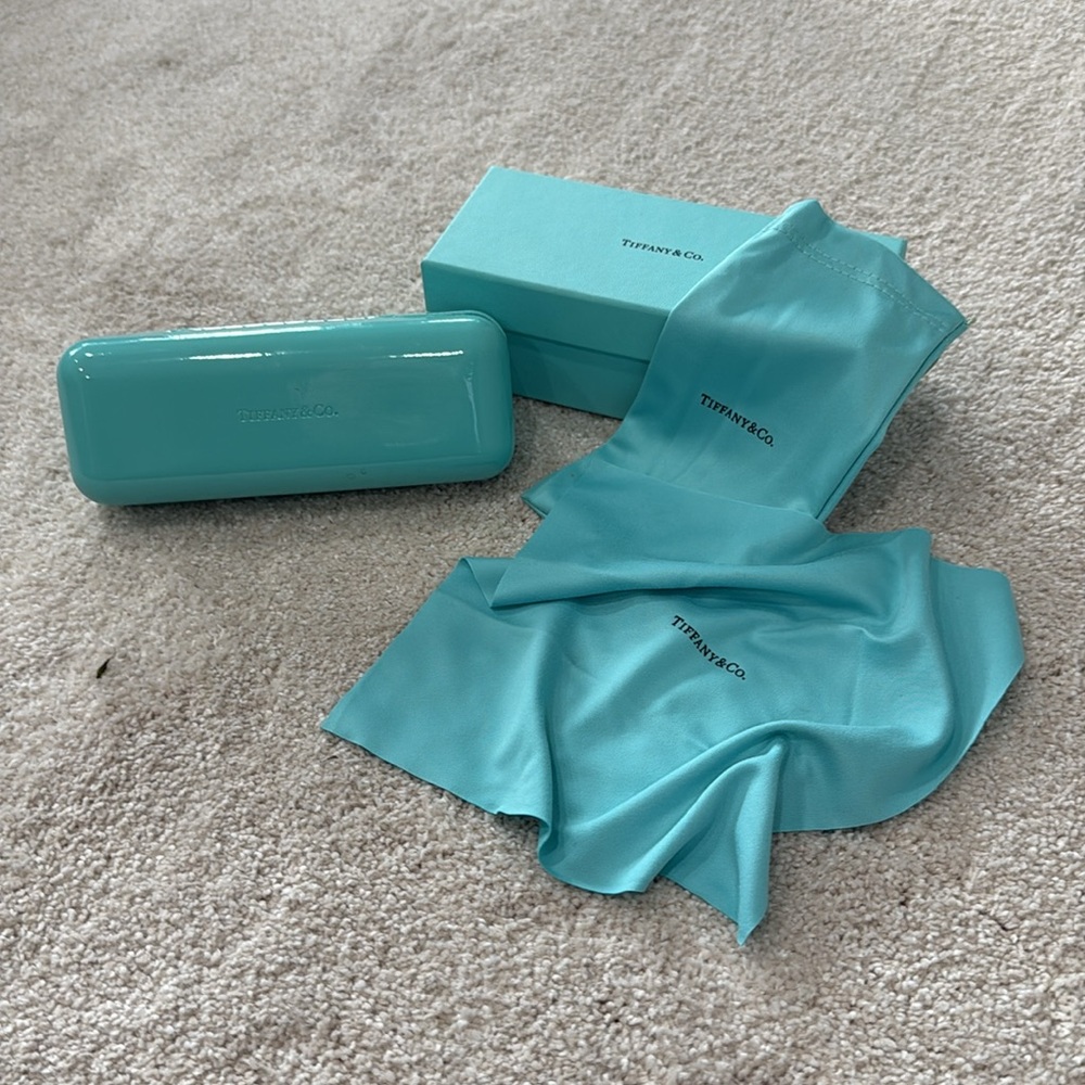 Tiffany & Co. - Hard & Soft Glasses Case with Gift Box